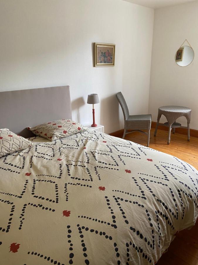 Gites « Le Clos Saint Hilaire » Mer 外观 照片