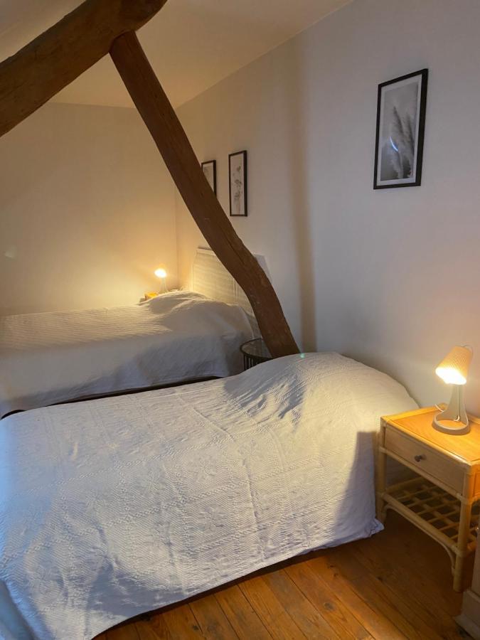 Gites « Le Clos Saint Hilaire » Mer 外观 照片